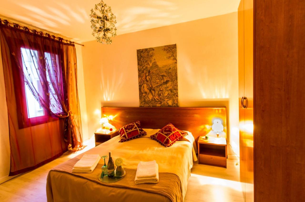 Venice Rainbow Hotel Bagian luar foto