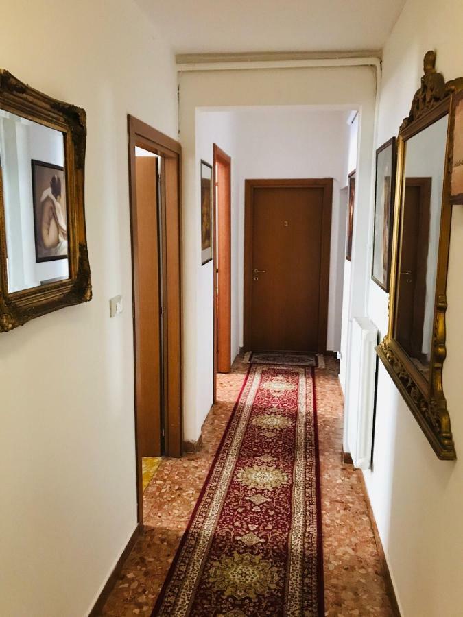 Venice Rainbow Hotel Bagian luar foto