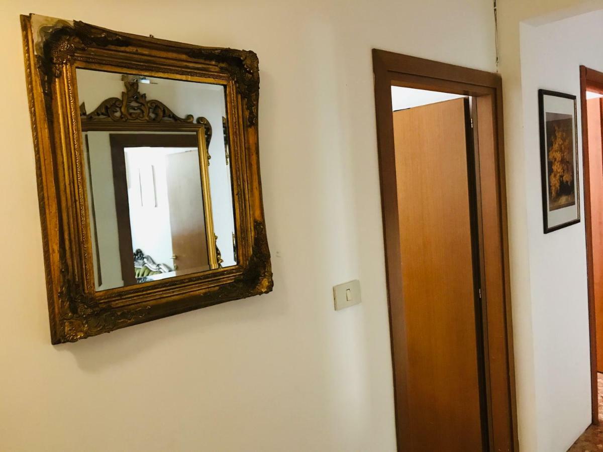 Venice Rainbow Hotel Bagian luar foto