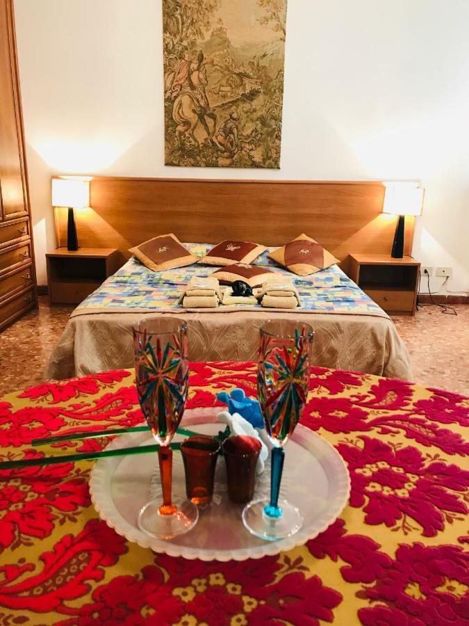 Venice Rainbow Hotel Bagian luar foto